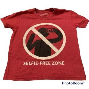 🌼🌼Extreme Concept graphic kids tee XS🌼🌼